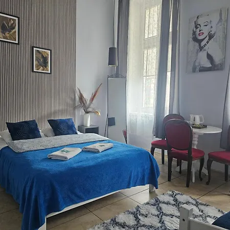 Deja Vu Hostel-3